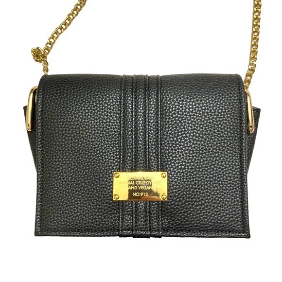 Alexandra Vegan Shoulder Bag in Black1